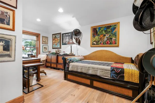 $3,575,000 | 213 Oak Avenue, Anna Maria, FL 34216