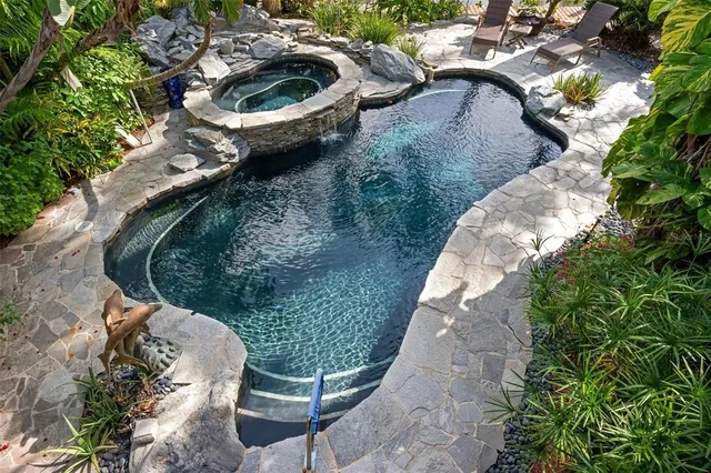 $3,575,000 | 213 Oak Avenue, Anna Maria, FL 34216