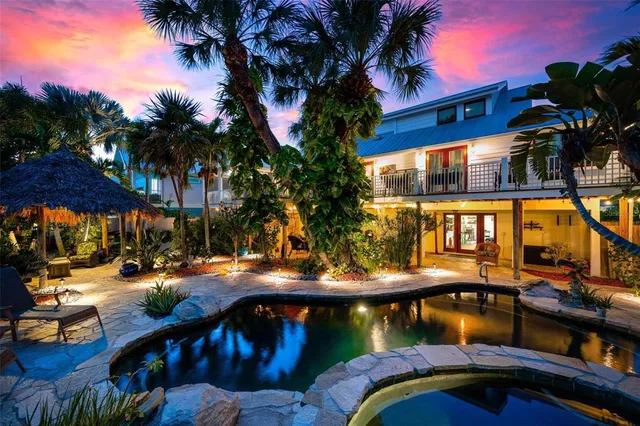 $3,575,000 | 213 Oak Avenue, Anna Maria, FL 34216