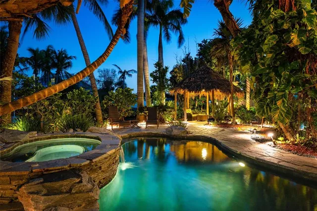 $3,575,000 | 213 Oak Avenue, Anna Maria, FL 34216