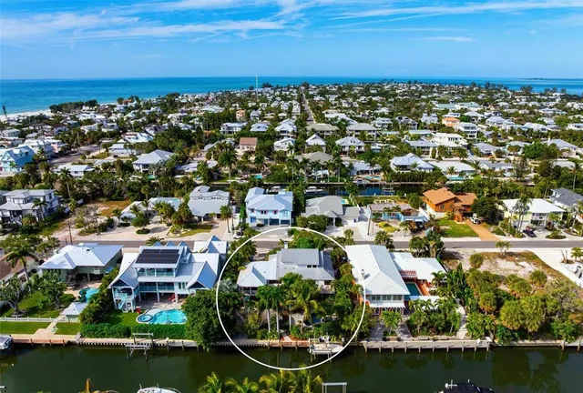 $3,575,000 | 213 Oak Avenue, Anna Maria, FL 34216