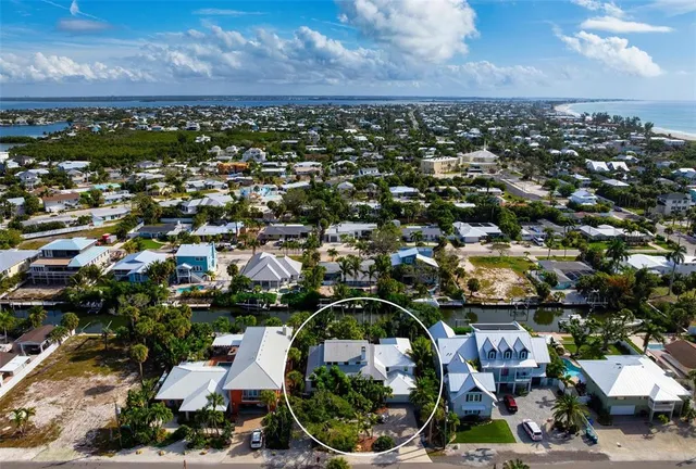 $3,575,000 | 213 Oak Avenue, Anna Maria, FL 34216