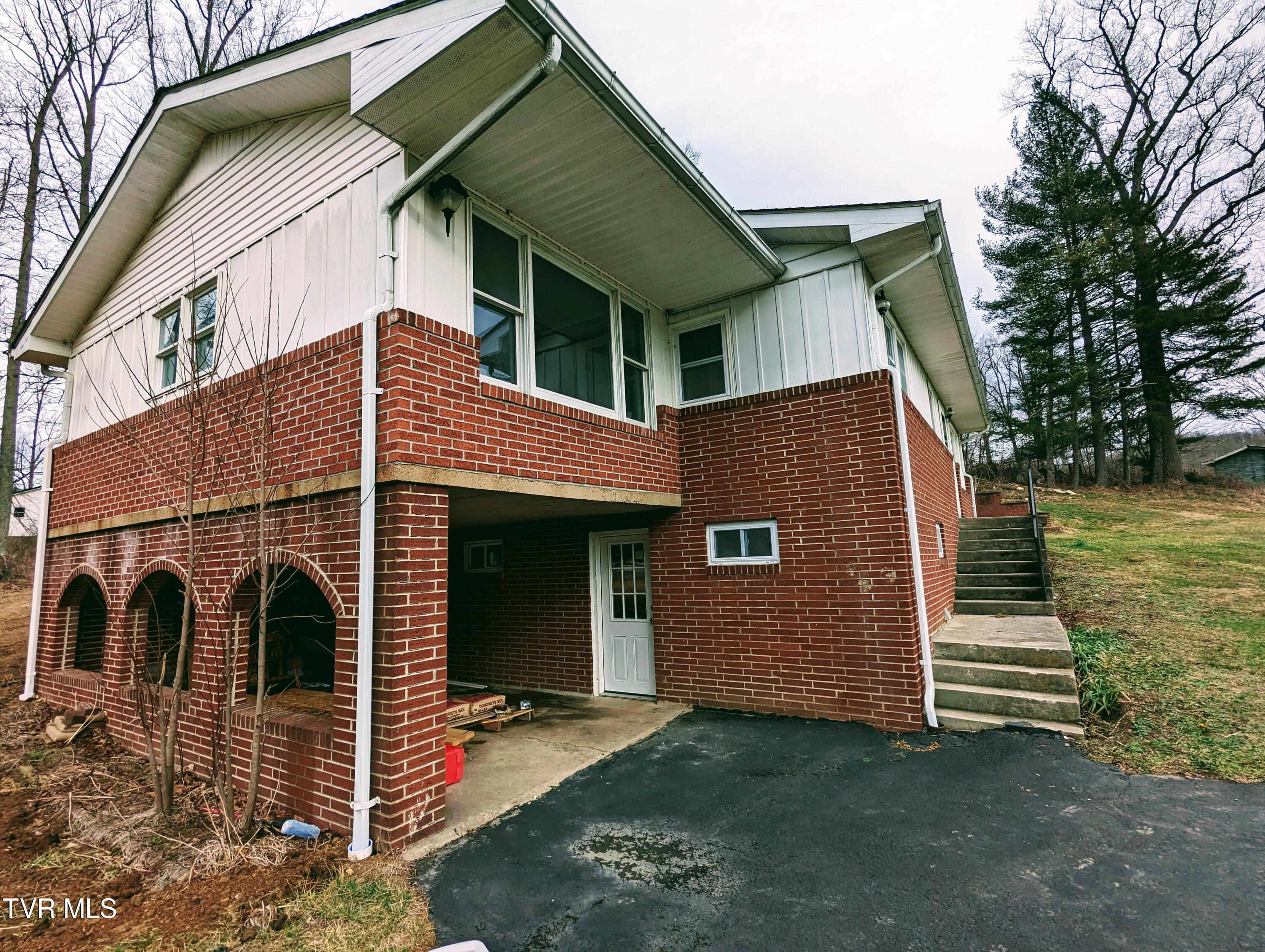 6698 Birchfield Road Wise, VA 24293 - Photo 4 of 28 1000009158