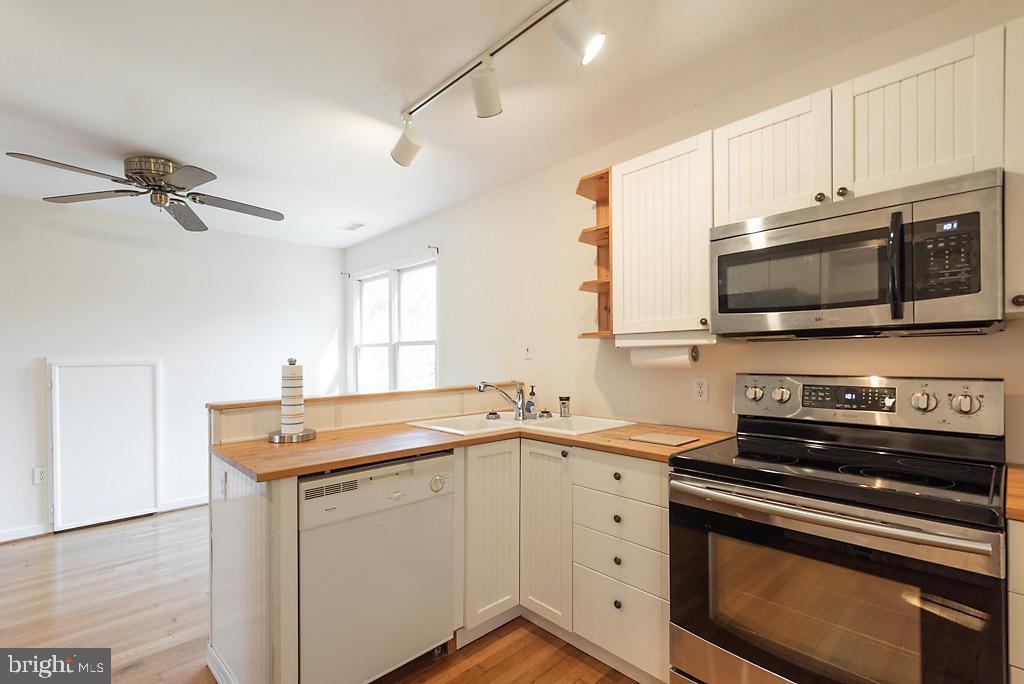 246 Edgewater Lane Lancaster, VA 22503 - Photo 28 of 50