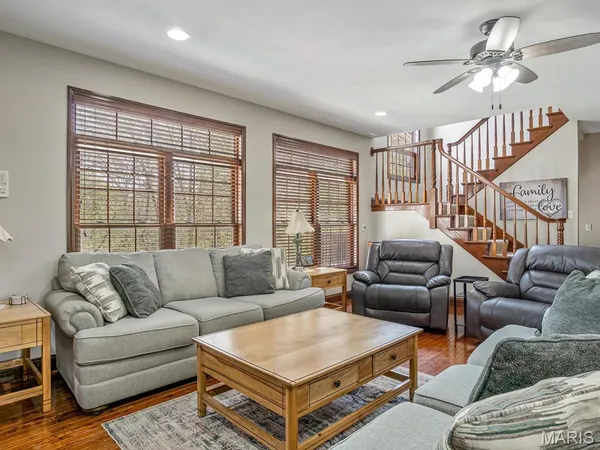$825,000 | 4775 Highway 157, Edwardsville, IL 62025