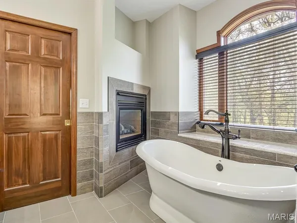 $825,000 | 4775 Highway 157, Edwardsville, IL 62025