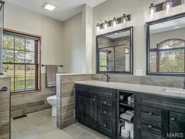 $825,000 | 4775 Highway 157, Edwardsville, IL 62025