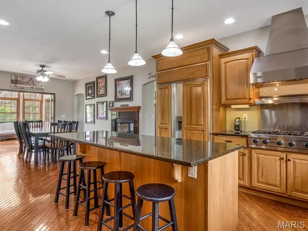 $825,000 | 4775 Highway 157, Edwardsville, IL 62025