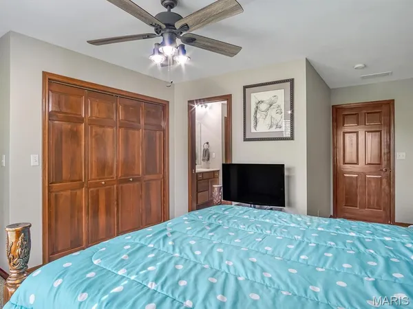 $825,000 | 4775 Highway 157, Edwardsville, IL 62025