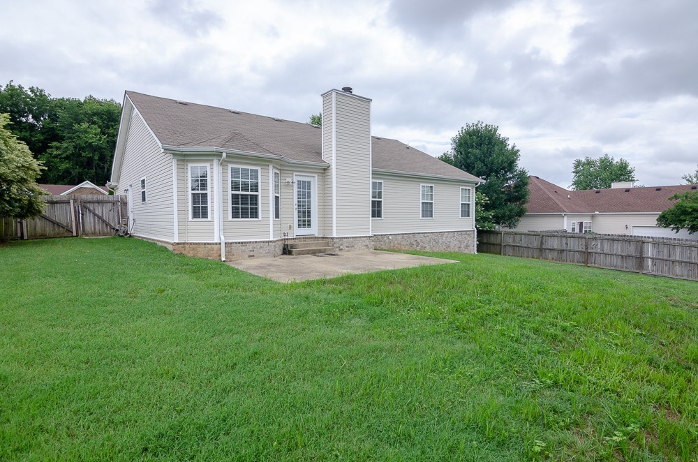 1912 Portview Drive Spring Hill, TN 37174 - Photo 20 of 20 a front view of house with yard and green space
