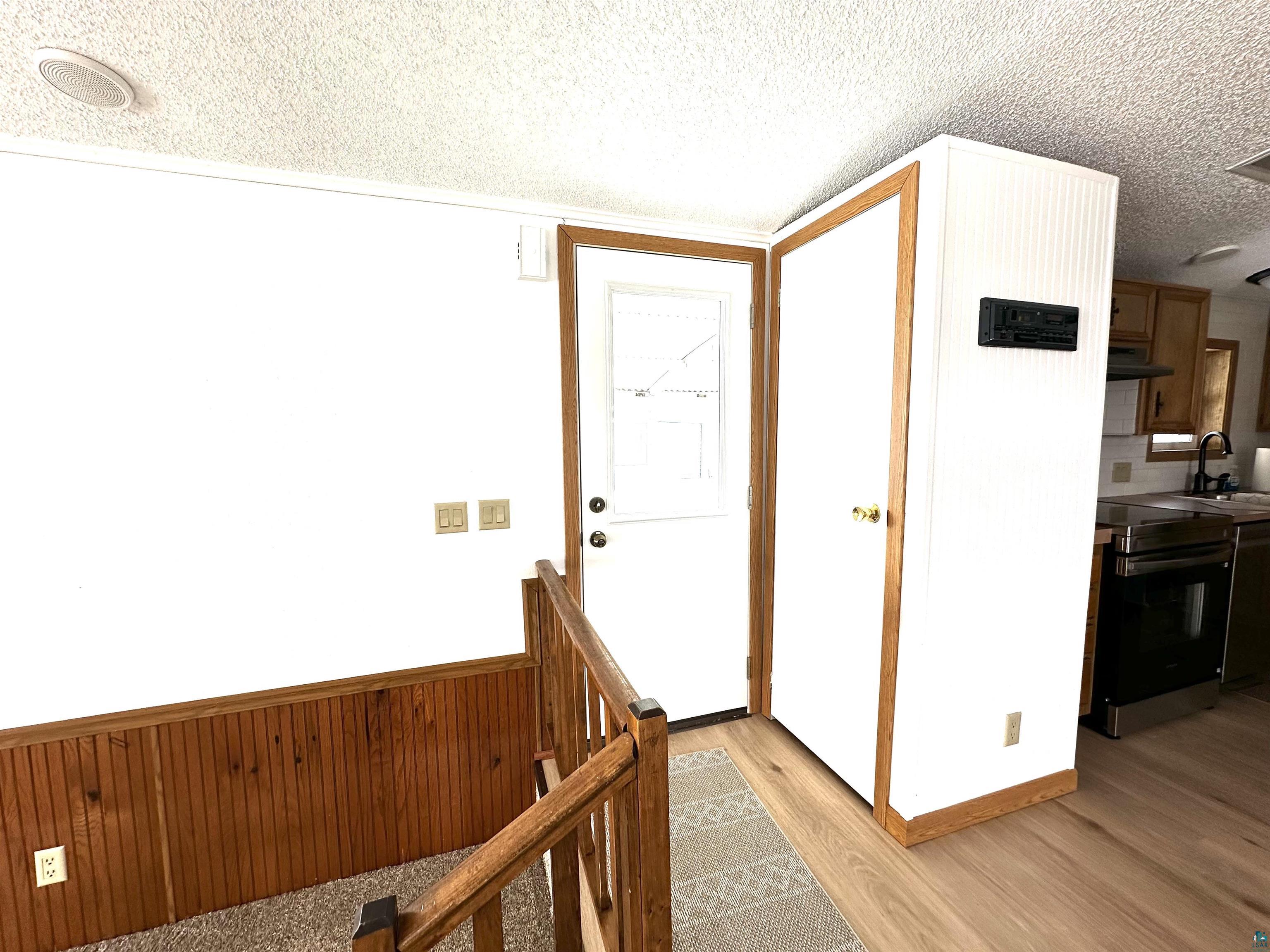 4957 Evergreen Lane Duluth, MN 55811 - Photo 7 of 28