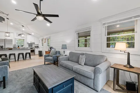 $1,150,000 | 97-104 Burton Road, Moultonborough, NH 03254