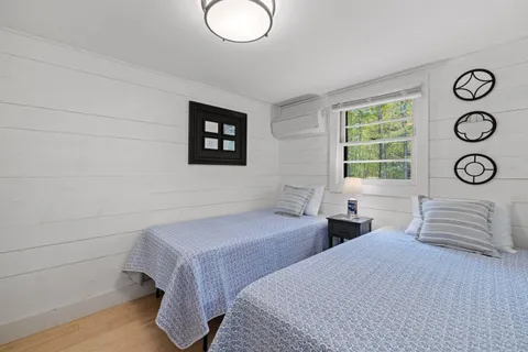$1,150,000 | 97-104 Burton Road, Moultonborough, NH 03254