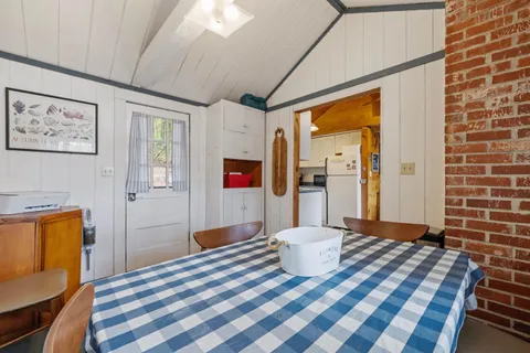 $1,150,000 | 97-104 Burton Road, Moultonborough, NH 03254