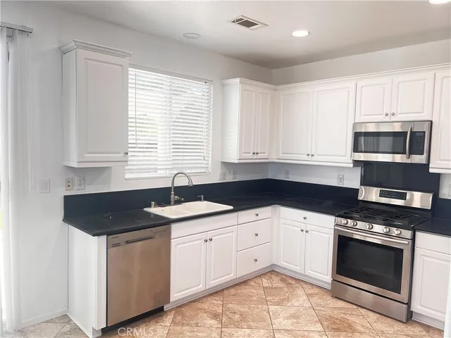 $2,495 | 1406 Alder Avenue, Tehachapi, CA 93561