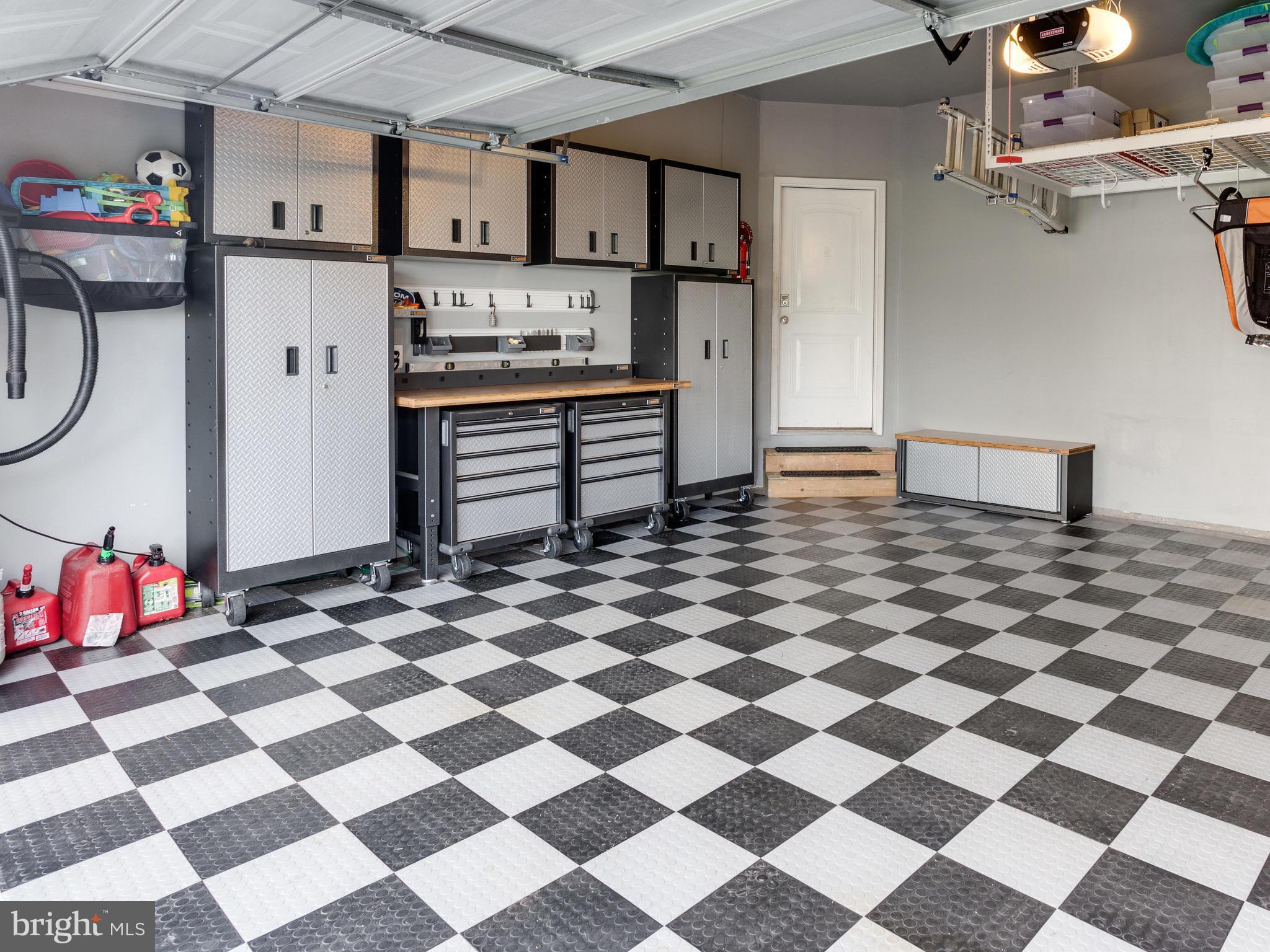 43146 Rocks Way Leesburg, VA 20176 - Photo 3 of 30 GreatsMats floor tile in fully equipped garage!