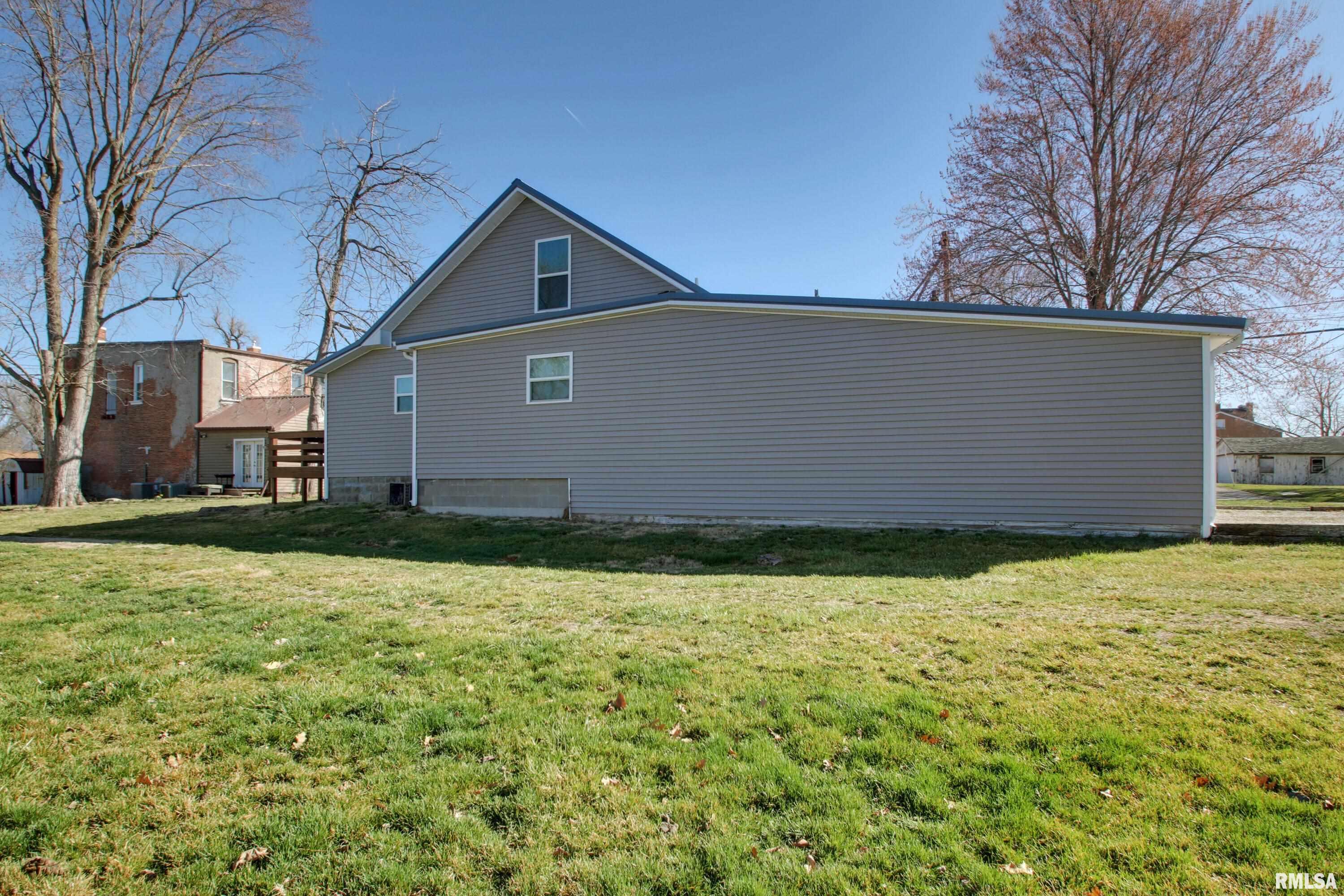 204 South Illinois Street Camp Point, IL 62320 - Photo 14 of 17 Gallery Image 14