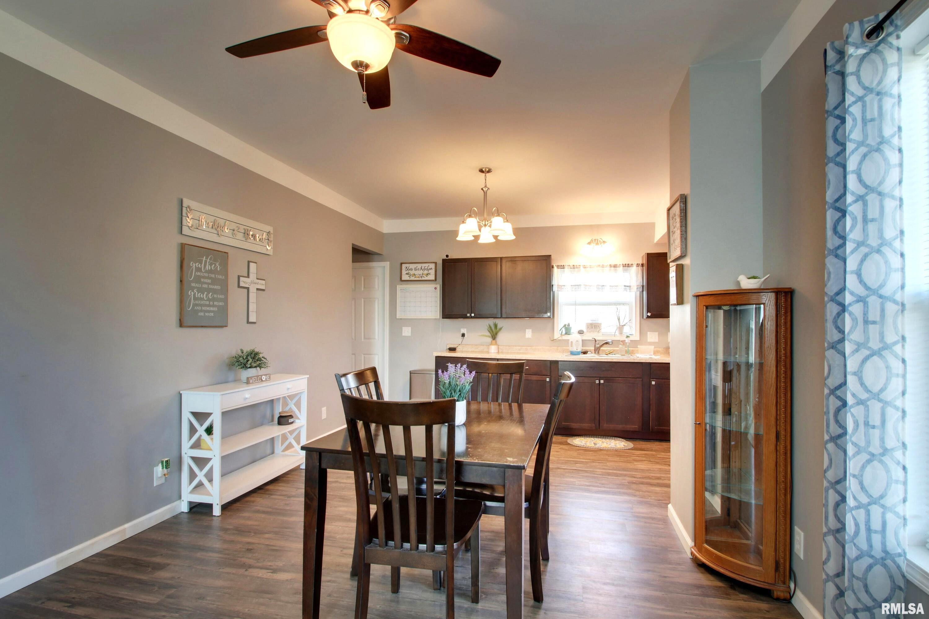 204 South Illinois Street Camp Point, IL 62320 - Photo 4 of 17 Gallery Image 4