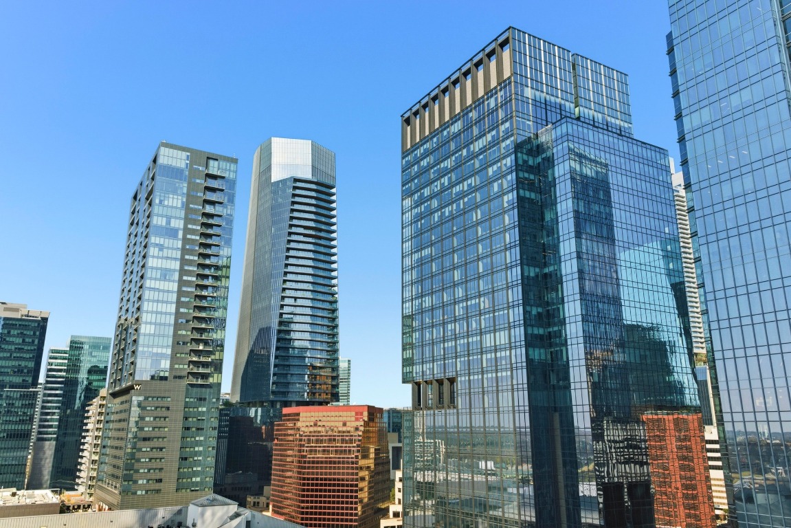 200 Congress Avenue, Unit 14A Austin, TX 78701 - Photo 30 of 40 a front view of a building