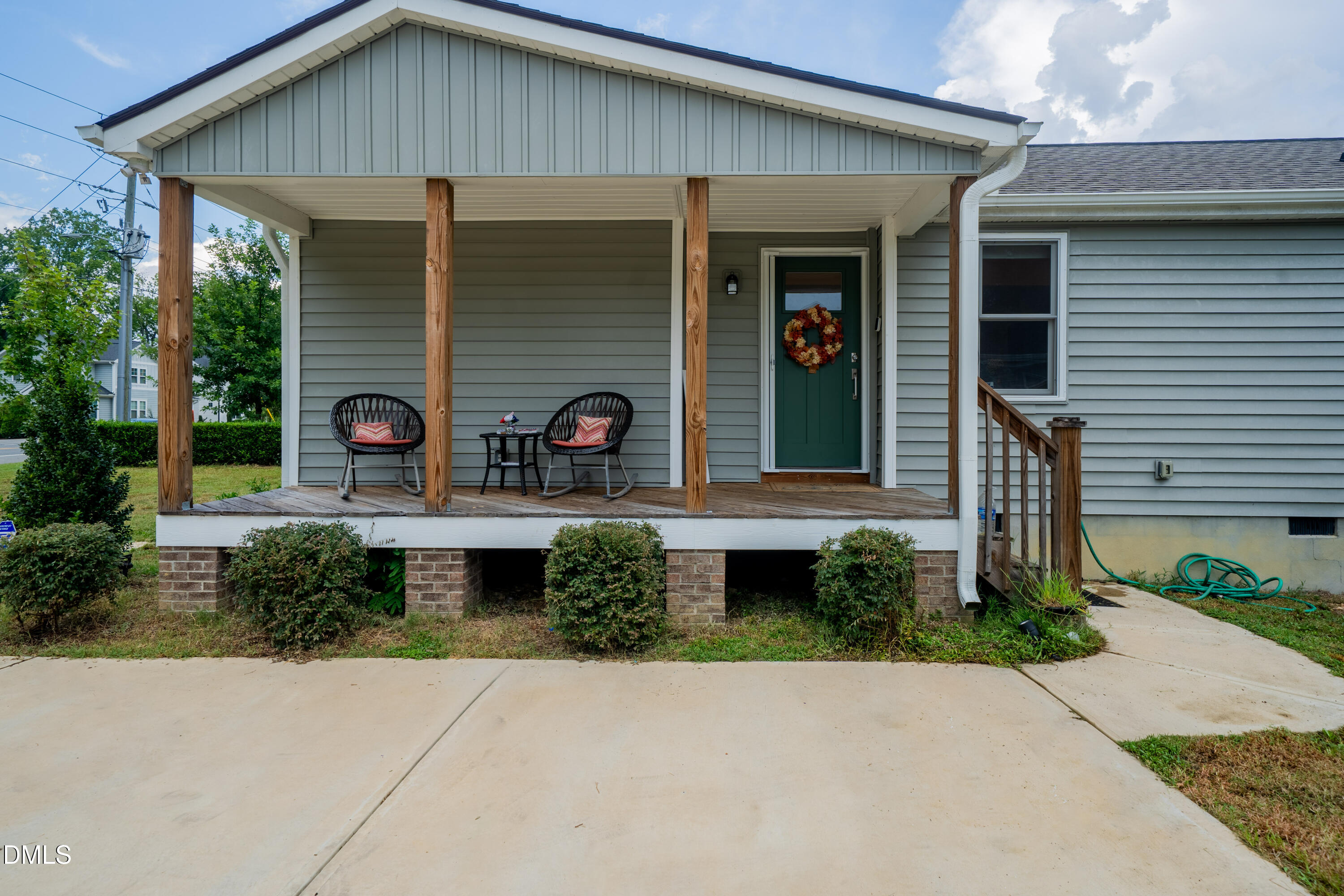 2015 Schieffelin Road, Unit 1 Apex, NC 27502 - Photo 2 of 60 SchefflinRd_EXT_FULL-12