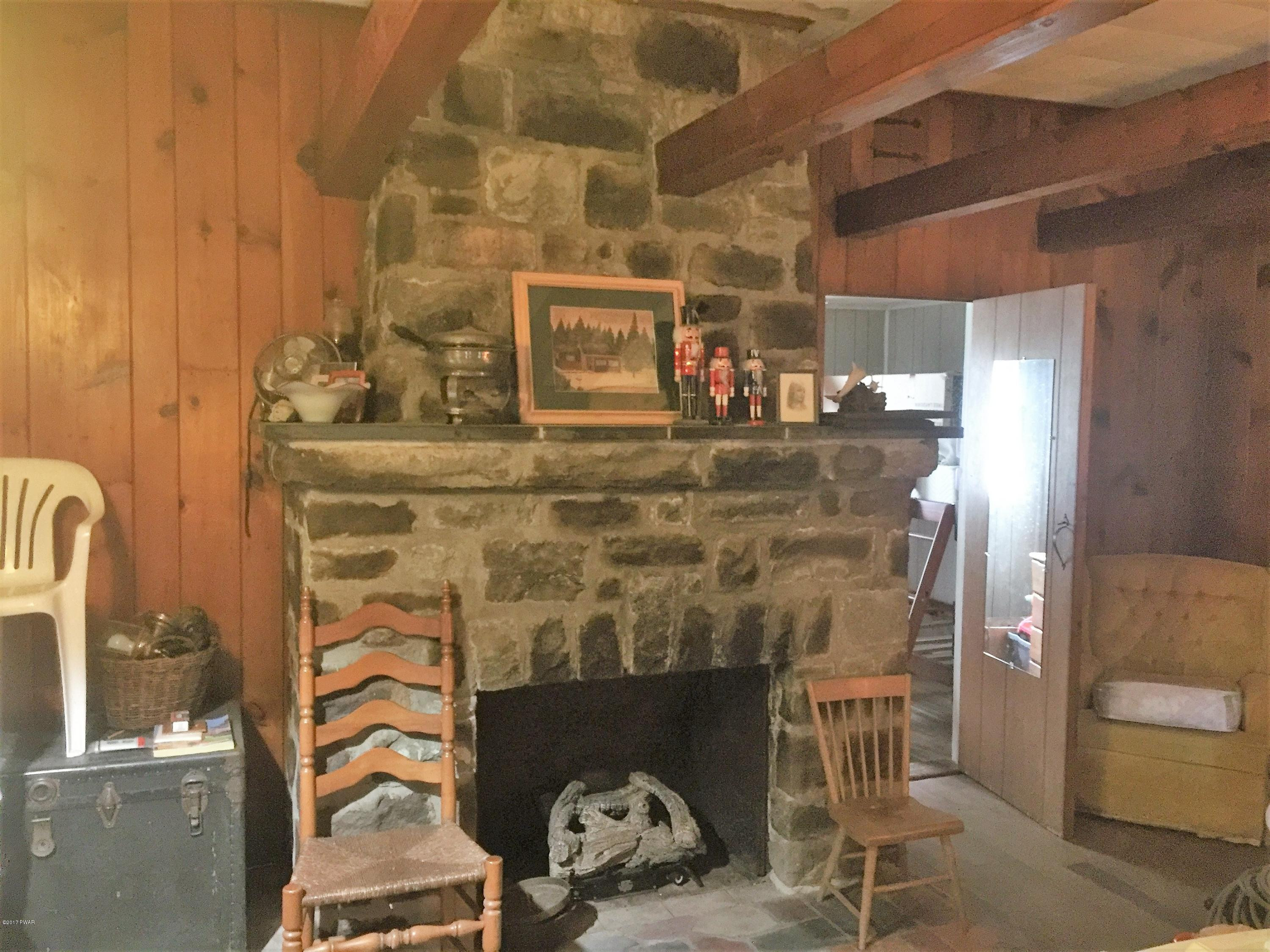 172 Roemerville Road Greentown, PA 18426 - Photo 5 of 15