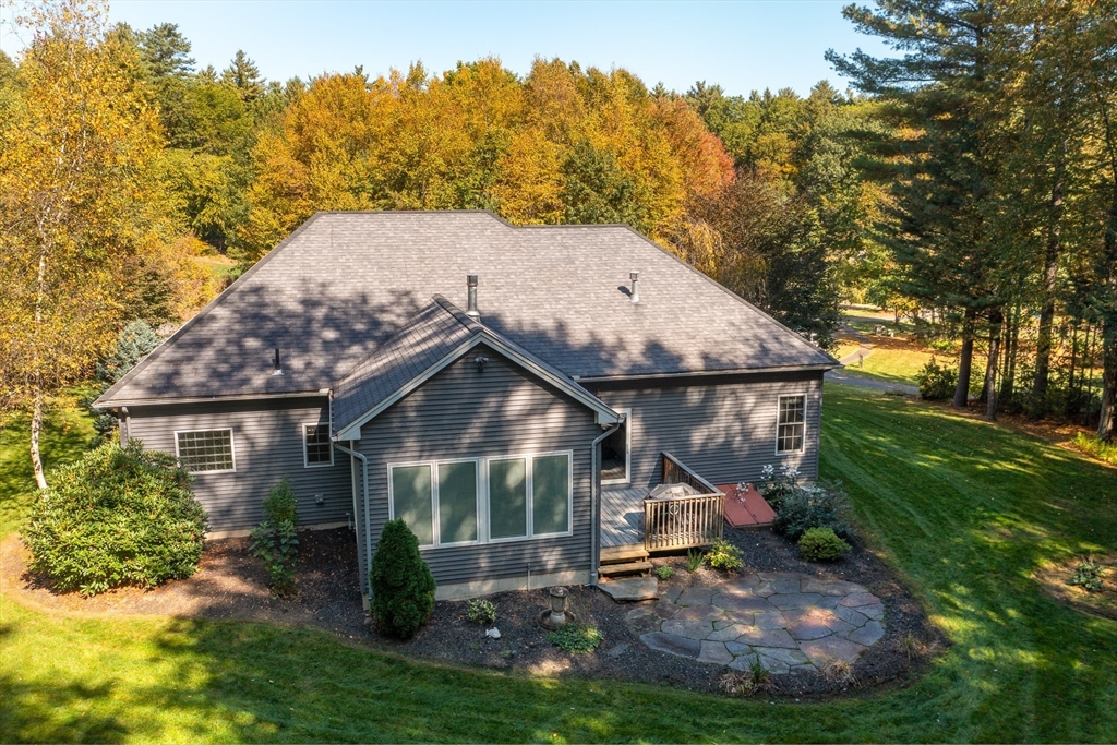 10 Golden Circle Southampton, MA 01073 - Photo 30 of 33