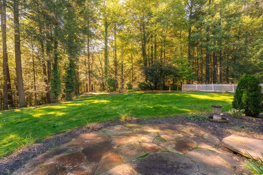 10 Golden Circle Southampton, MA 01073 - Photo 33 of 33