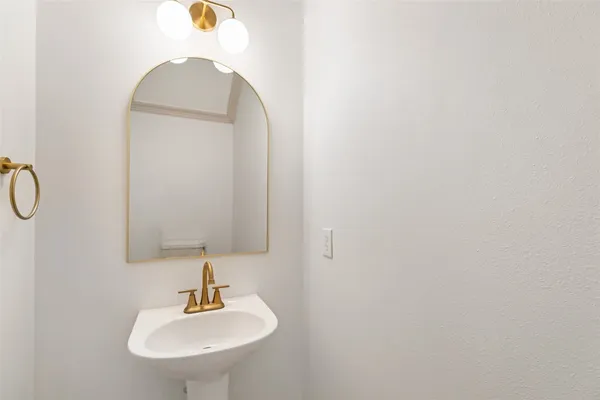 $799,000 | 1207 Vista Del Lago Drive, Huffman, TX 77336