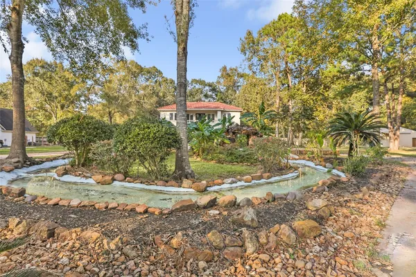 $799,000 | 1207 Vista Del Lago Drive, Huffman, TX 77336