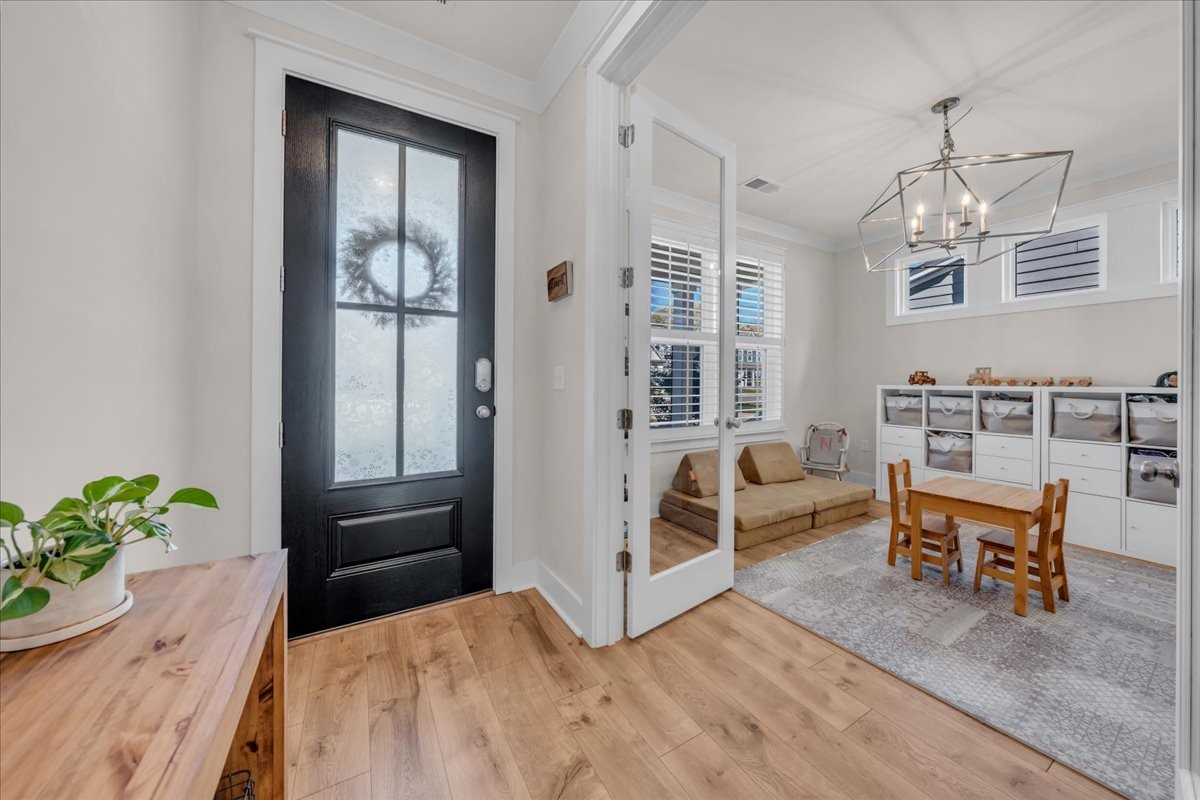 5116 Bridgemore Boulevard Murfreesboro, TN 37129 - Photo 7 of 38 a living room with furniture