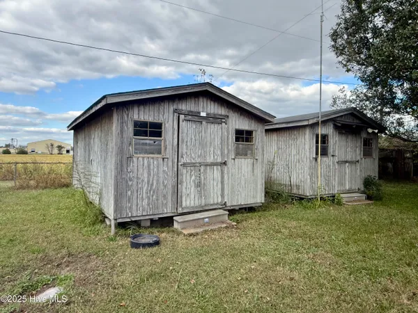 $149,900 | 1094 Highway 64 Alternate, Bethel, NC 27812