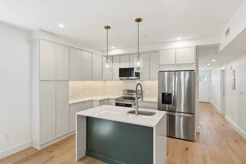 $1,600,000 | 79 R Sheridan Street, Unit 1, Boston, MA 02130