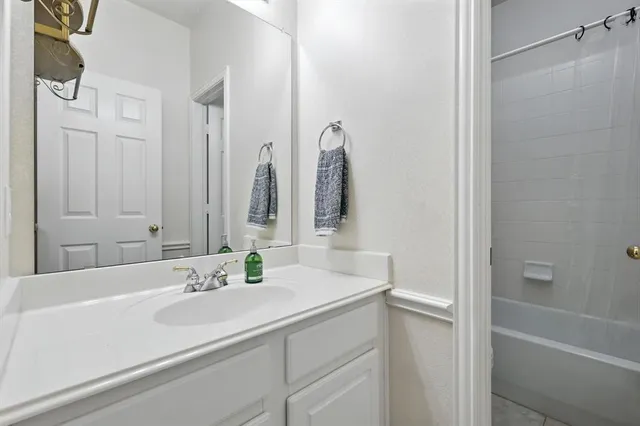 $550,000 | 2006 Ledgestone Drive, Corinth, TX 76210