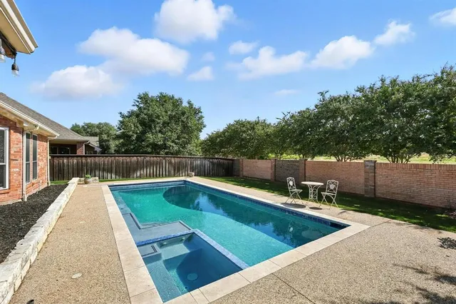 $550,000 | 2006 Ledgestone Drive, Corinth, TX 76210