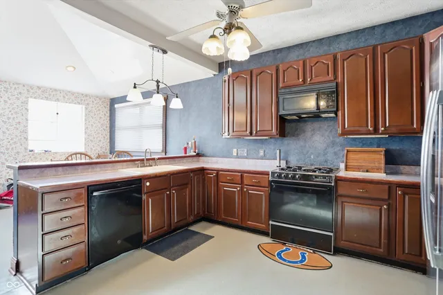 $242,000 | 227 West Mechanic Street, Shelbyville, IN 46176