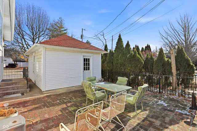 $242,000 | 227 West Mechanic Street, Shelbyville, IN 46176