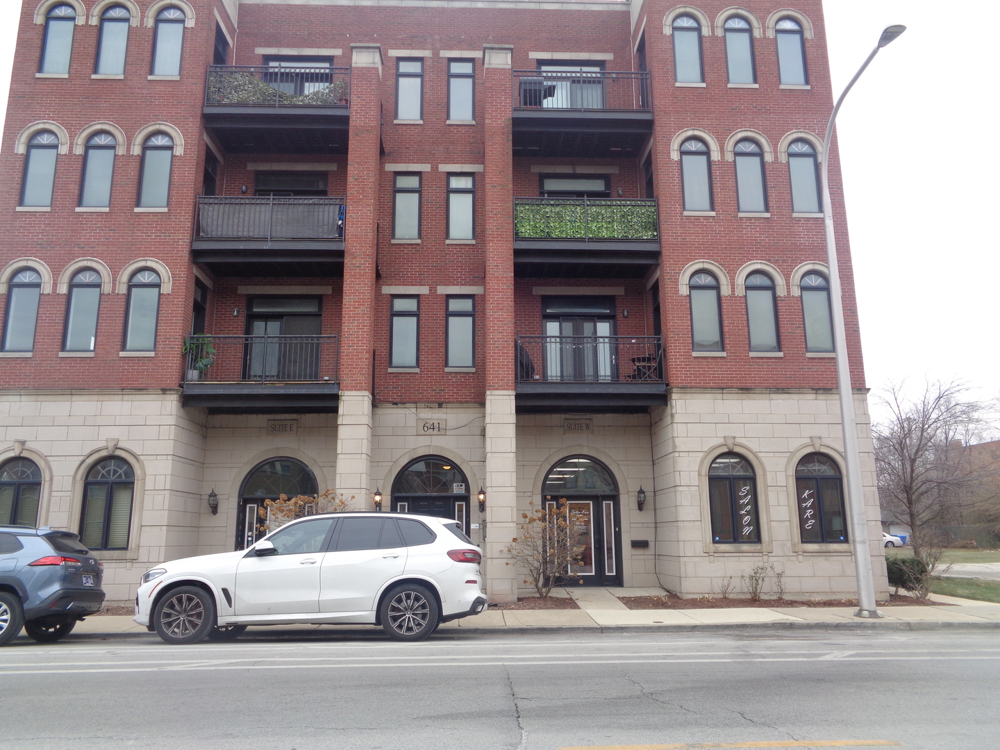 641 East Pershing Road, Unit 101 Chicago, IL 60653 - Photo 1 of 19