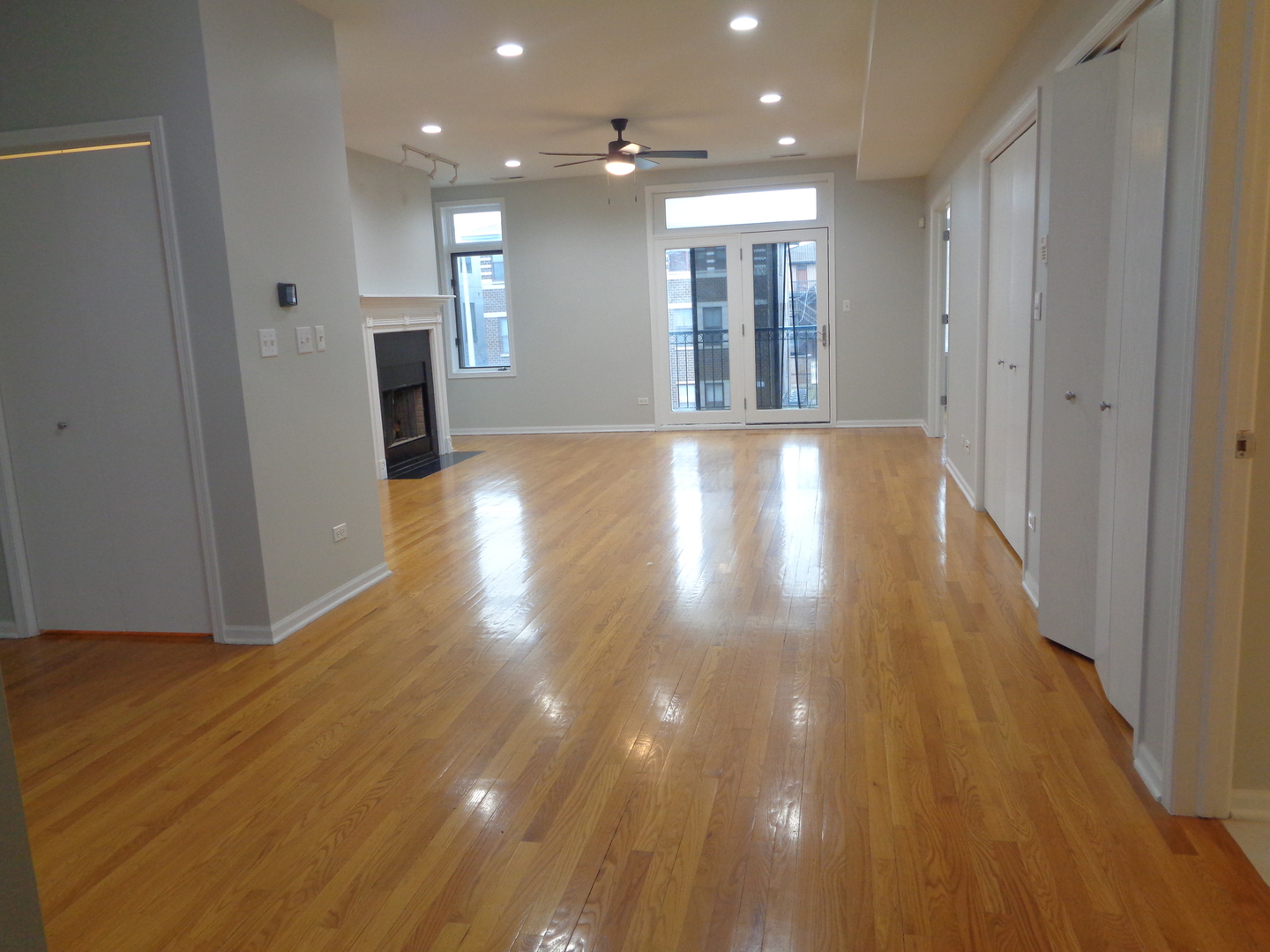 641 East Pershing Road, Unit 101 Chicago, IL 60653 - Photo 2 of 19