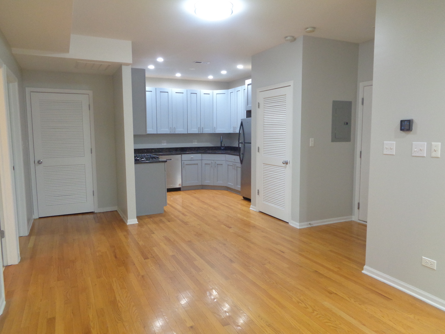 641 East Pershing Road, Unit 101 Chicago, IL 60653 - Photo 5 of 19
