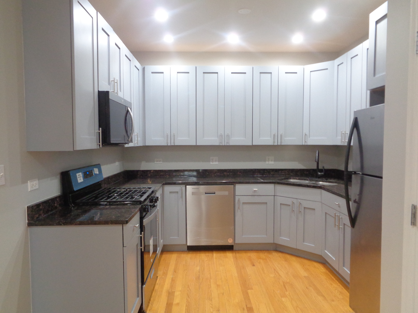 641 East Pershing Road, Unit 101 Chicago, IL 60653 - Photo 7 of 19