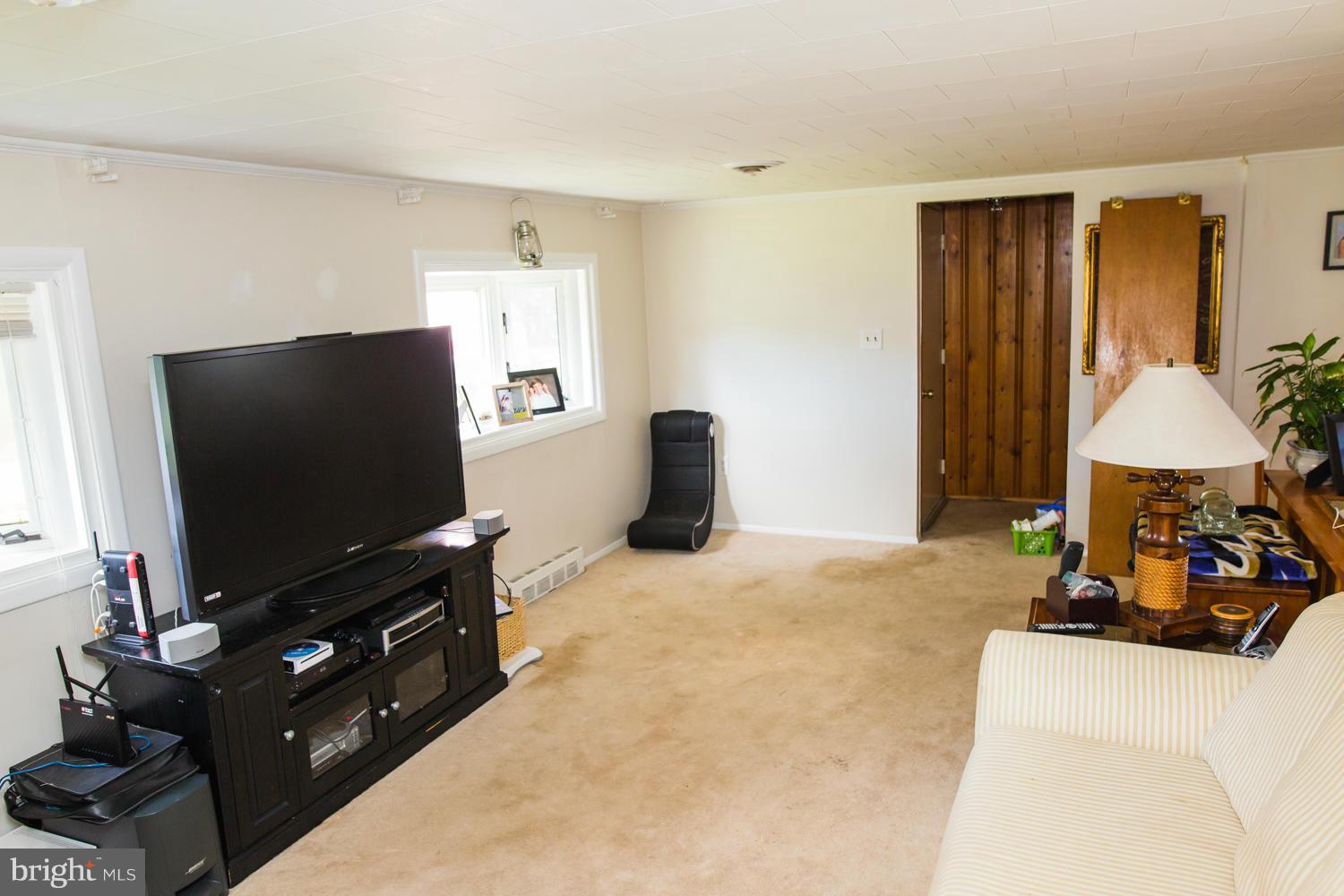 1413 Wilson Point Road Baltimore, MD 21220 - Photo 16 of 28 Interior (General) 3
