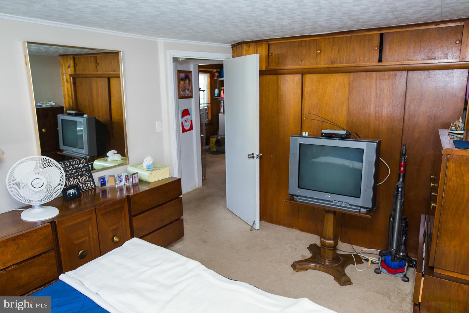 1413 Wilson Point Road Baltimore, MD 21220 - Photo 24 of 28 Interior (General) 11