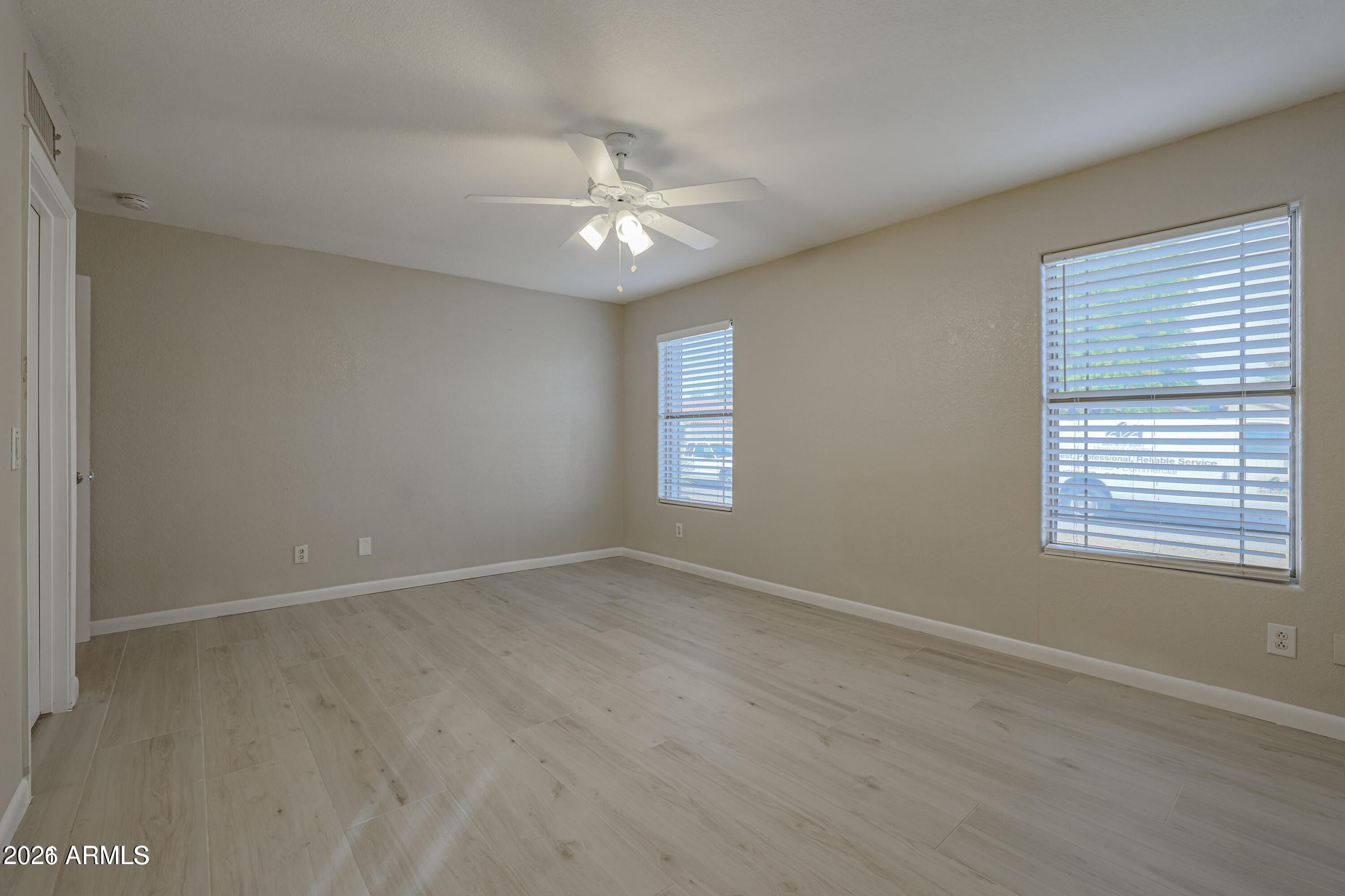 1693 East Milky Way Gilbert, AZ 85295 - Photo 16 of 30 20220717183347314858000000-o