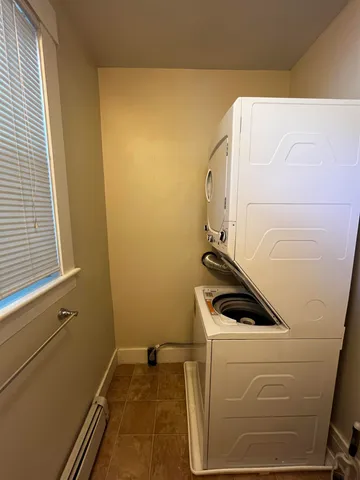 $1,800 | 35 Concord Street, Unit 2, Concord, NH 03301