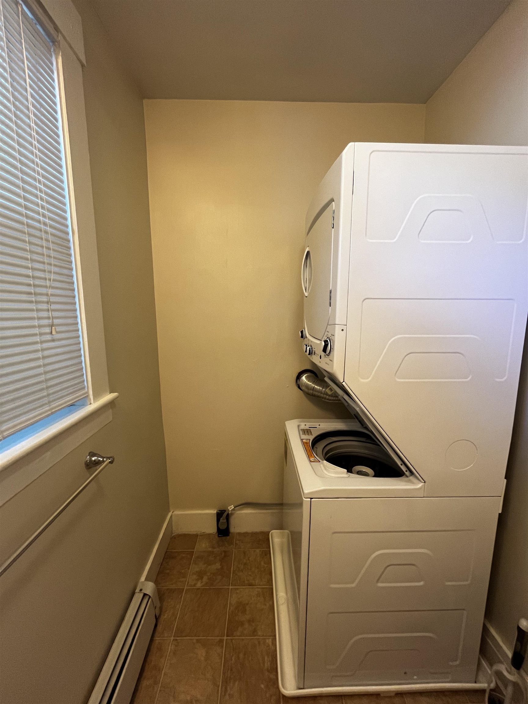 35 Concord Street, Unit 2 Concord, NH 03301 - Photo 13 of 15