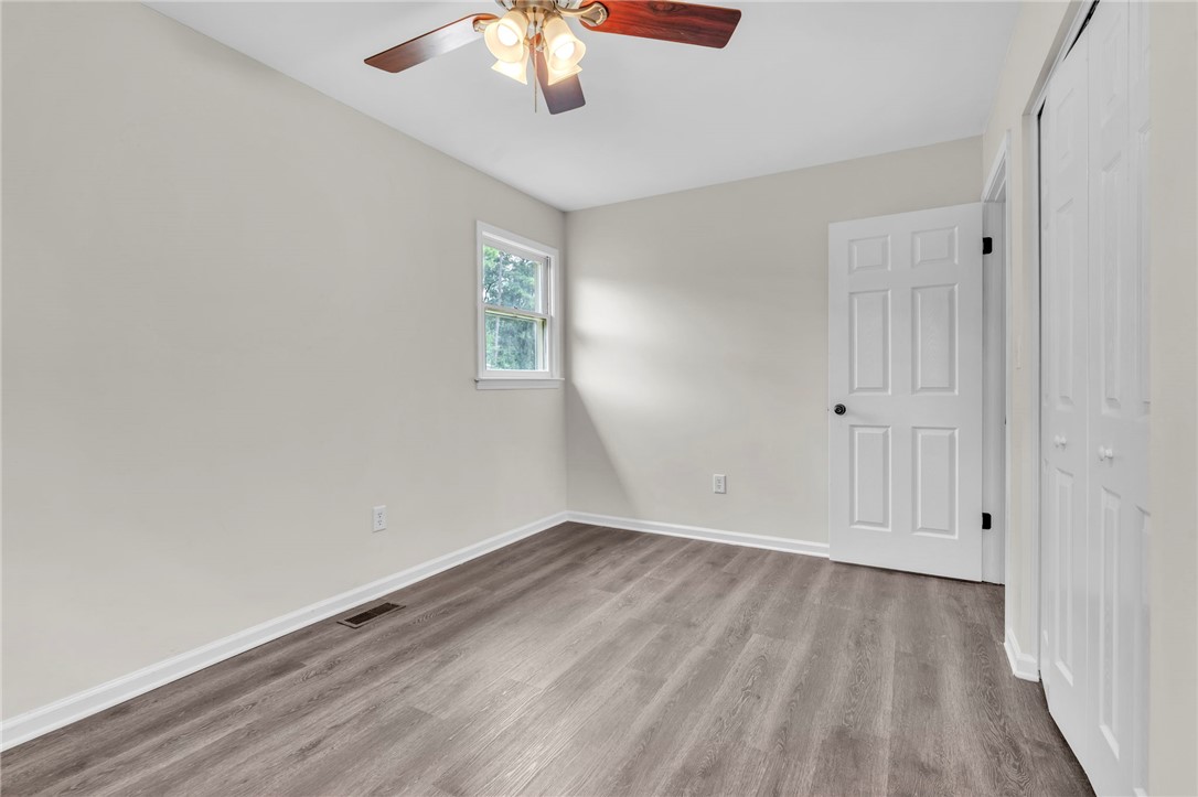 127 Oak Ridge Circle Seneca, SC 29678 - Photo 18 of 32 Gallery Image 18