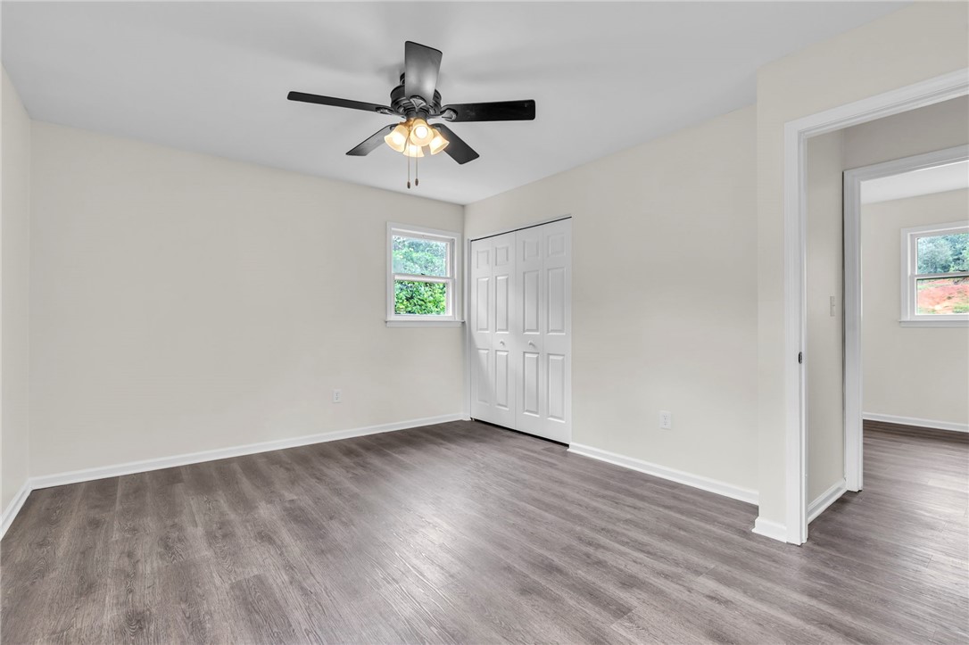 127 Oak Ridge Circle Seneca, SC 29678 - Photo 22 of 32 Gallery Image 22