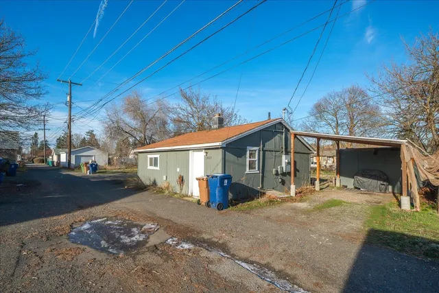 $194,000 | 1507 West Chelan Avenue, Spokane, WA 99205