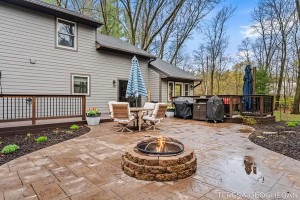 $800,000 | 3283 Lorrimar Lane, Saugatuck, MI 49453