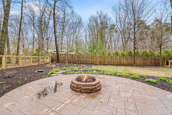$800,000 | 3283 Lorrimar Lane, Saugatuck, MI 49453
